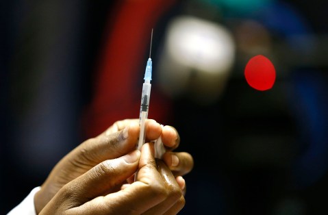 New York City takes vaccines to beaches; South Africa registers 3,084 new cases, 102 deaths
