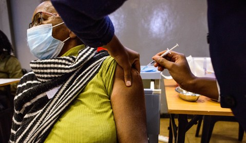 Western Cape: Weekend vaccinations to be boosted in wake of taxi violence disruptions to roll-out