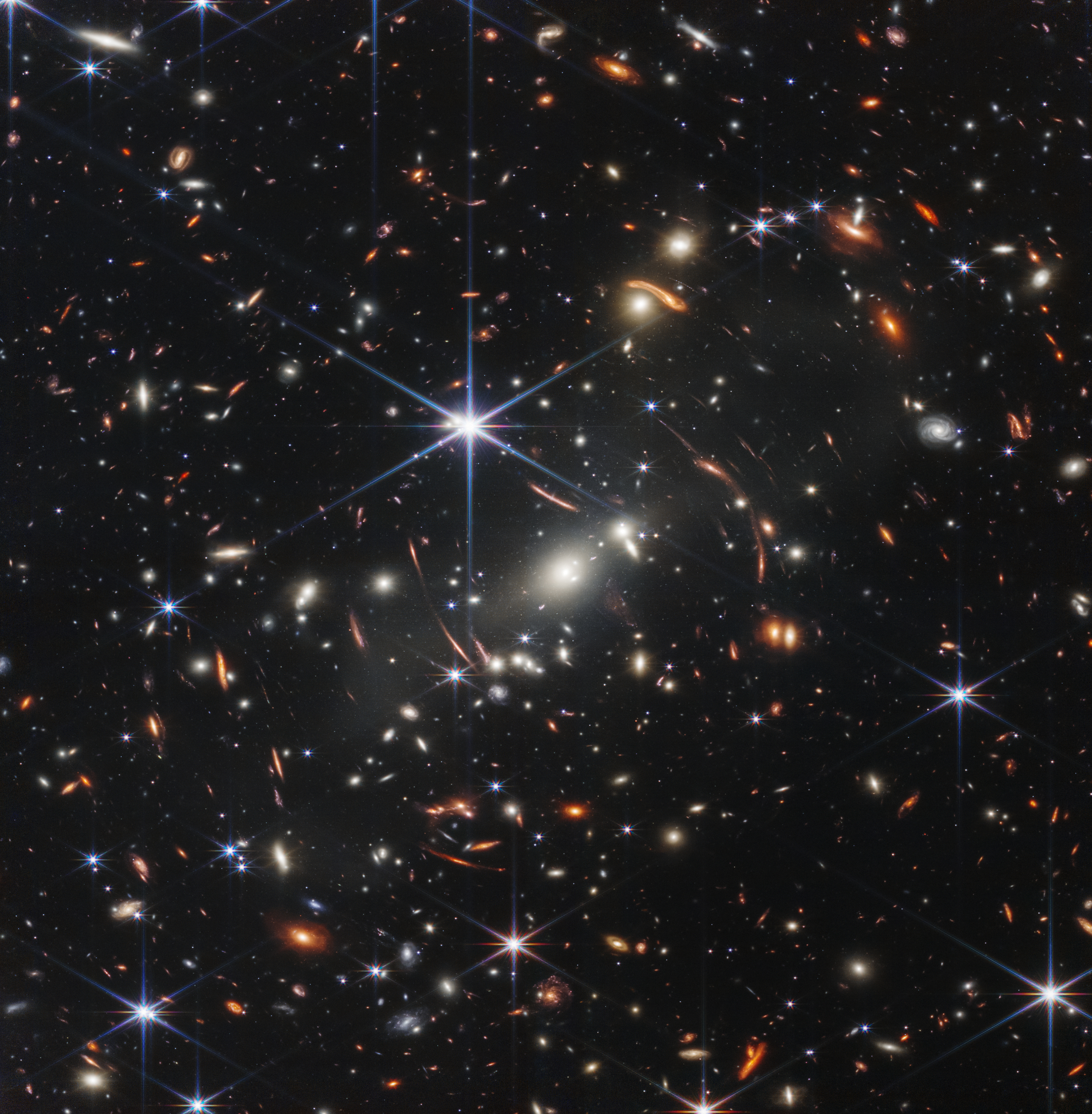 The giant southern cluster SMACS 0723 was captured by Webb.
