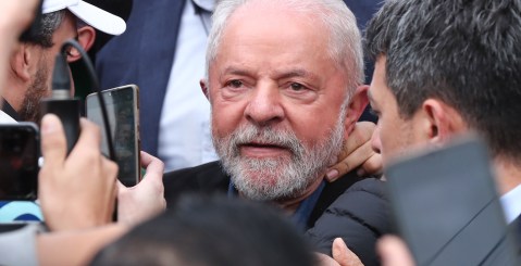 Lula gets support of third-place candidate in Brazil presidential race