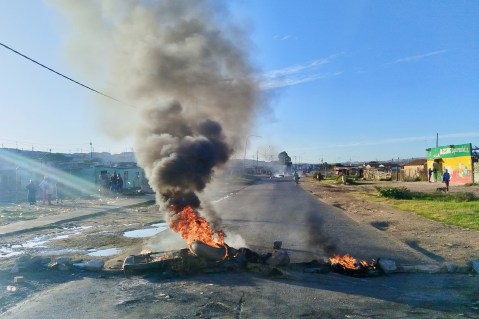 Gqeberha shack dwellers stage fiery protest after 24-year wait for housing