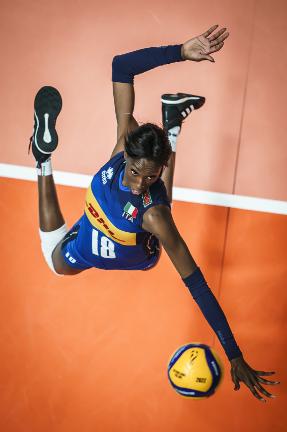 Paola Ogechi Egonu of Italy during the Volleyball Women’s World Championship. Italy versus Brazil at the Ahoy Arena, Rotterdam, Netherlands, 4 October 2022. In 2022, the FIVB Volleyball Women’s World Championship was held in the Netherlands and Poland with unprecedented success. Twenty four teams took part, playing across six venues in the Netherlands and Poland, starting in the GelreDome Arena, a football stadium converted into a volleyball temple. Serbia ultimately took the gold medal, with silver going to Brazil and Italy winning bronze. © Ronald Hoogendoorn, Netherlands, Shortlist, Professional competition, Sport, Sony World Photography Awards 2023 