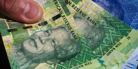 SA’s current account switches to deficit, exposing the rand’s vulnerability