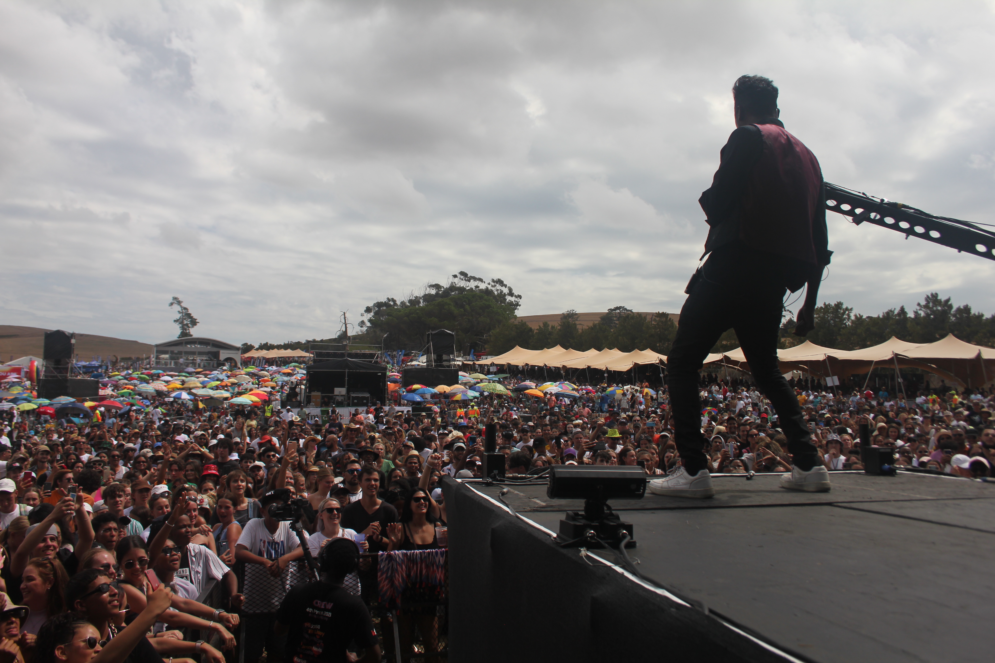 Emo Adams commands the crowd at the Galaxy KDay Festival. Image: An Wentzel