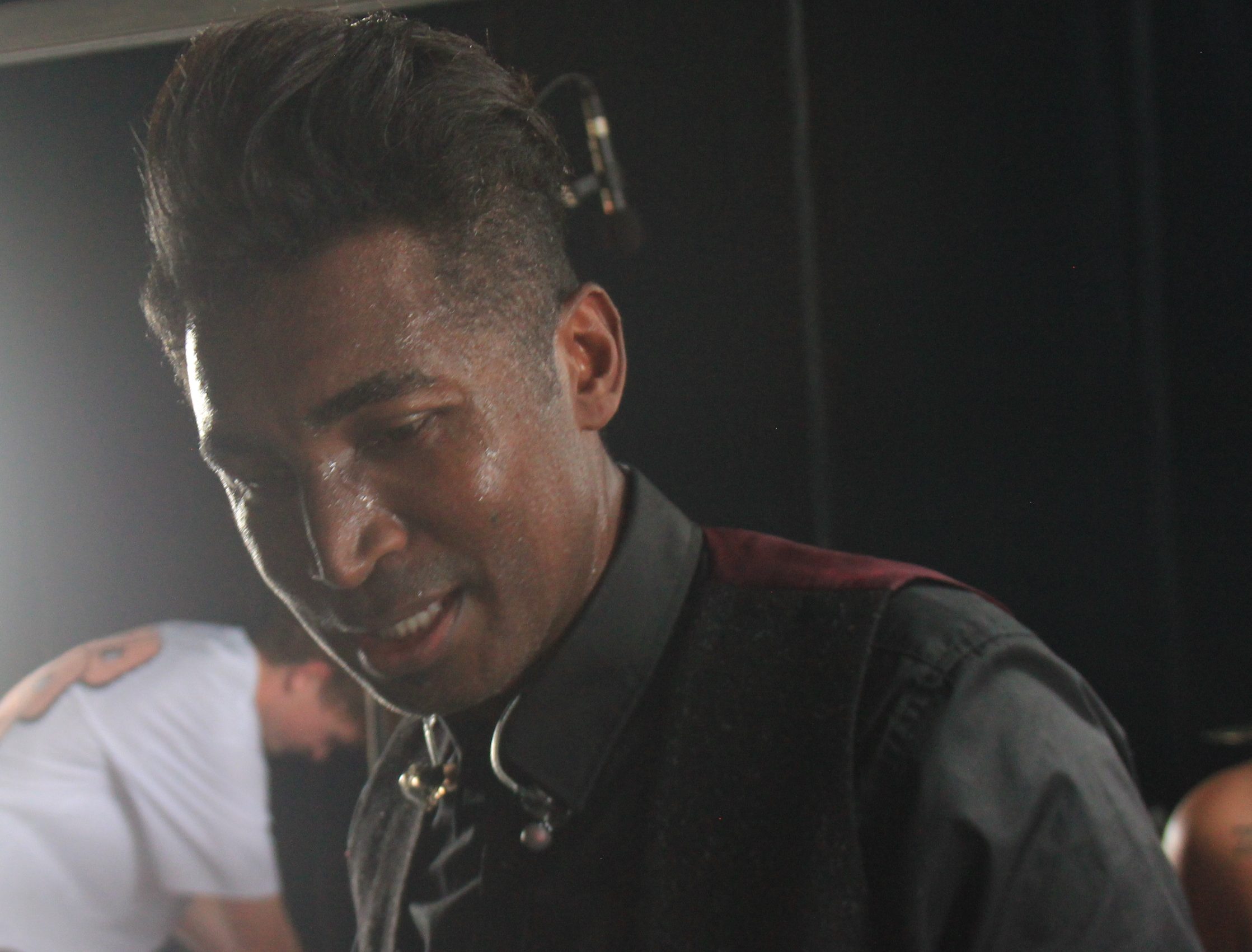 Emo Adams sweating backstage after his energetic performance at the Galaxy KDay Festival. Image: An Wentzel