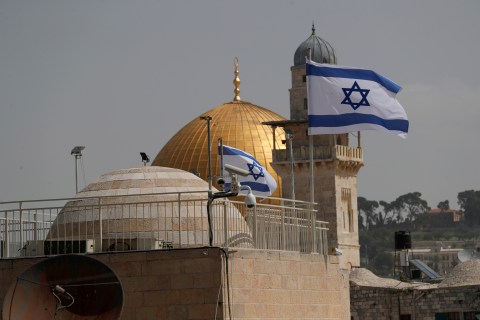 Israeli raid at Al-Aqsa mosque risks igniting violence, says Arab League