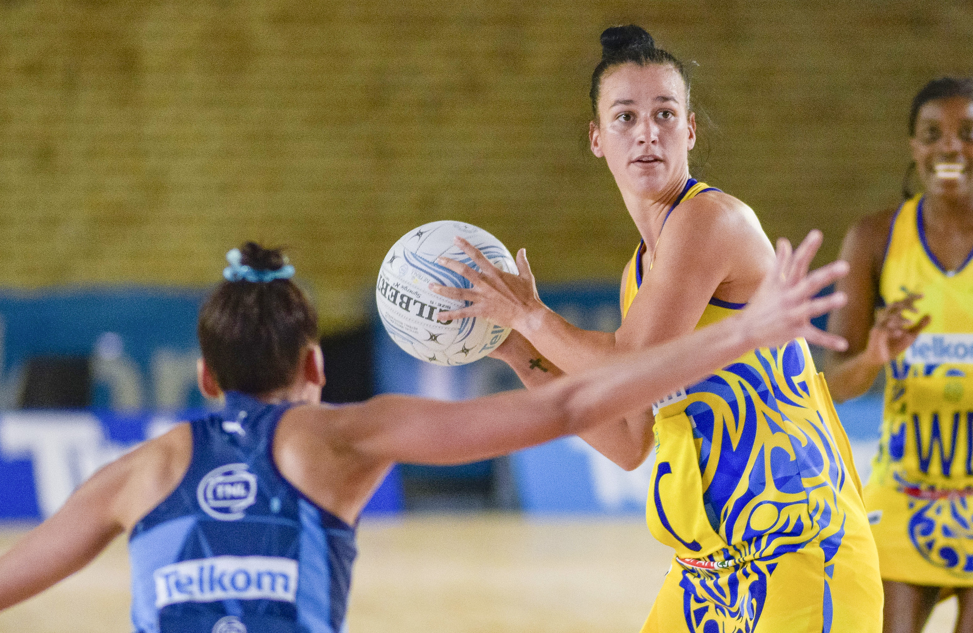 A fired up Marlize de Bruin is born to play centre in both rugby and netball