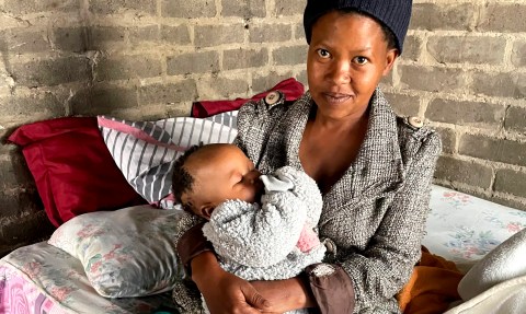 Breastfeeding while hungry – is enough being done to support mothers in the Free State?