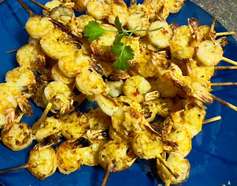 What’s cooking today: Prawn skewers with chilli-garlic butter