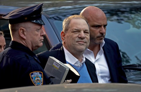 Weinstein turns himself in to NY police station