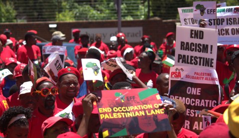 Malema urges peace in Palestine but wants police to teach #BlackMonday protesters a lesson