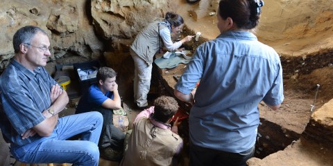Southern Cape’s Blombos Cave artefact thought to be earliest evidence of human drawing